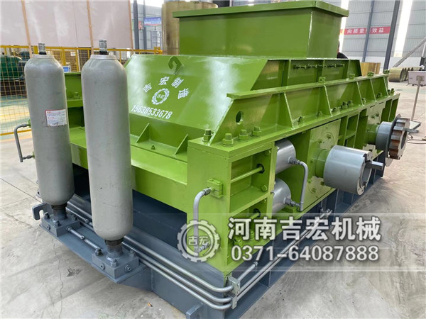 1510型对辊破碎机
