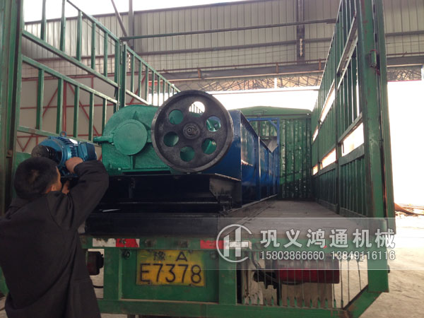 单螺旋洗石机发往河南登封2