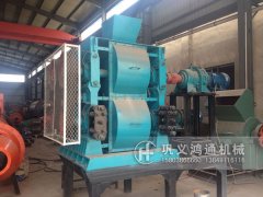 客户原料专用试机设备_四辊破碎机
