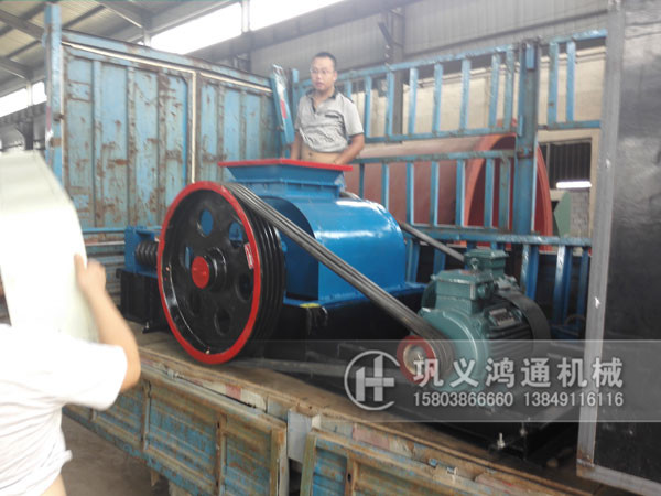 双齿辊破碎机发货图片