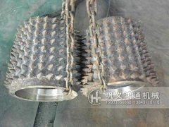 双齿辊破碎机配件发往辽宁锦州