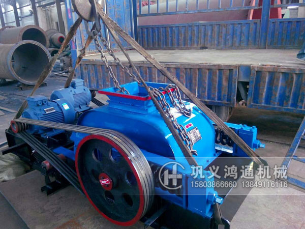 对辊破碎机发货现场图片