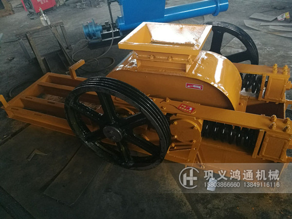 对辊破碎机图片