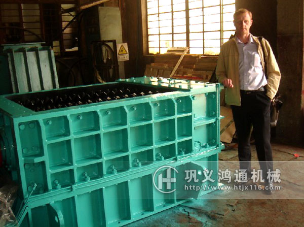 小型强力双齿辊破碎机图片