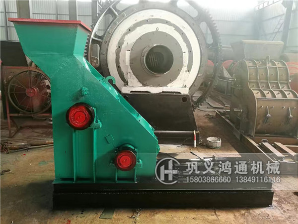 双级无筛底粉碎机图片