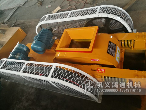 对辊破碎机图片